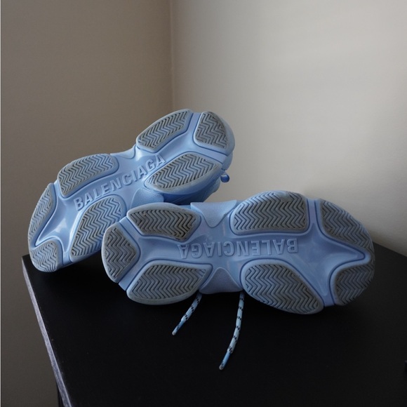 Balenciaga Triple S Sneaker Size 39 - Picture 5 of 6